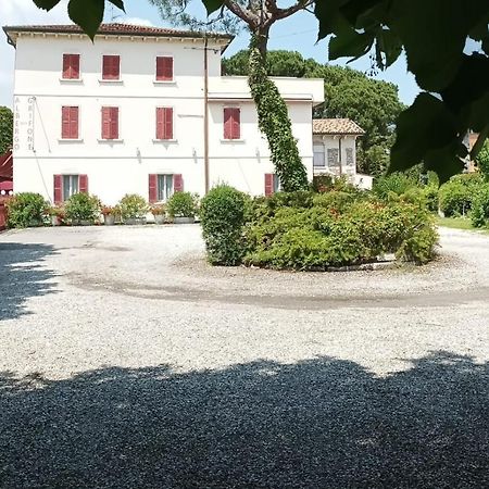 Albergo Grifone 1891 Peschiera del Garda Exterior photo